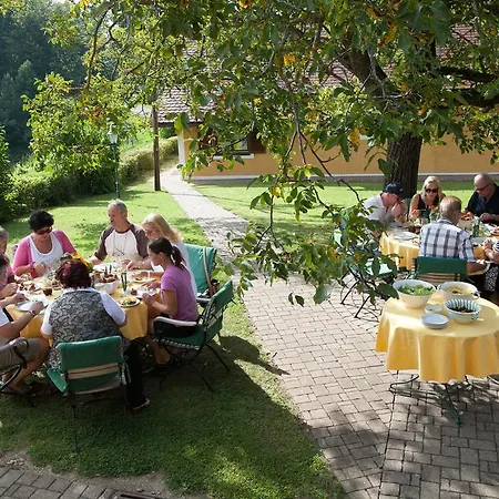 Gasthof Weingut Rebenhof Moarhäuser *